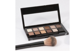 Global eye makeup market to grow through 2020